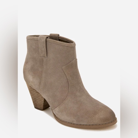 Eloise Bootie in Beige - Picture 1 of 8